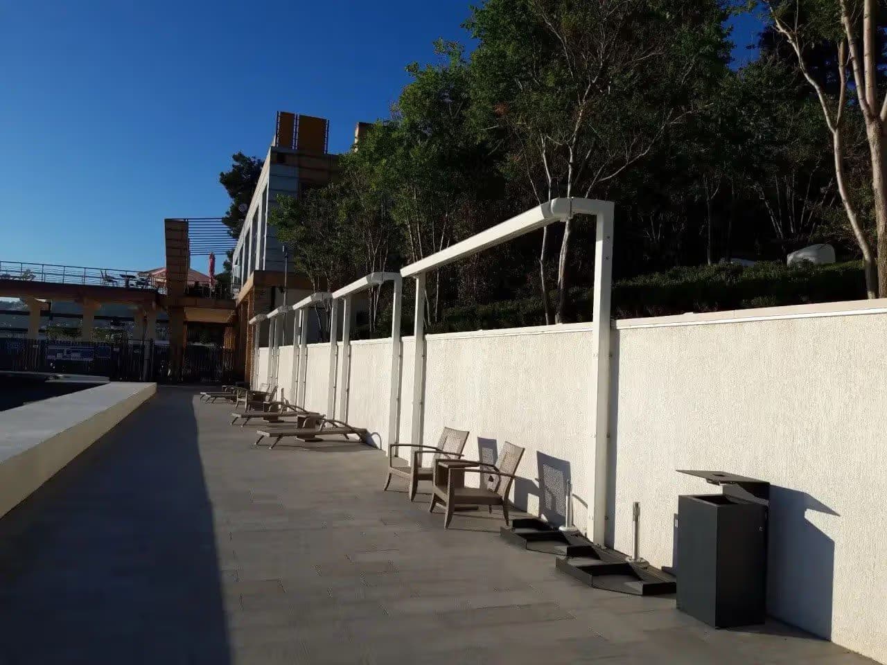 Навес маркиза выдвижная  кассетная на заказ Сочи