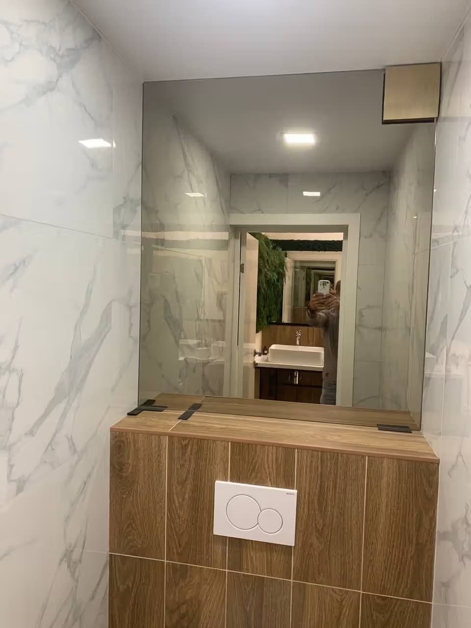 Прямоугольное зеркало 4мм на заказ сочи